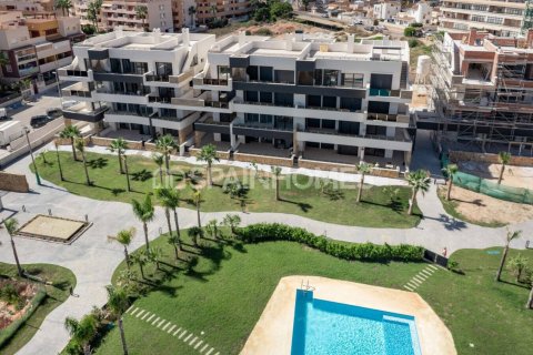 3 bedrooms Penthouse in Orihuela, Spain No. 26836 12