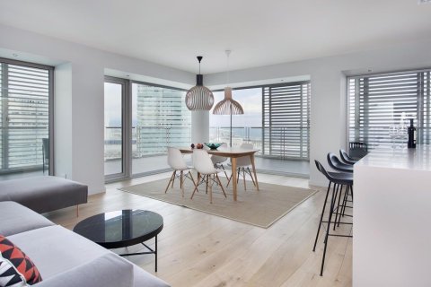 3 dormitorios Apartment en Barcelona, Spain No. 26425 4