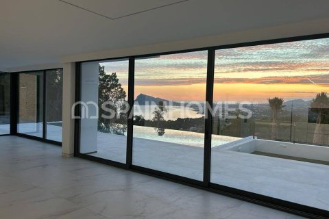 4 bedrooms Villa in Altea, Spain No. 26285 19