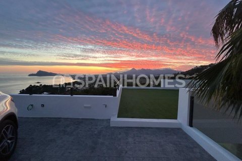 4 bedrooms Villa in Altea, Spain No. 26285 11