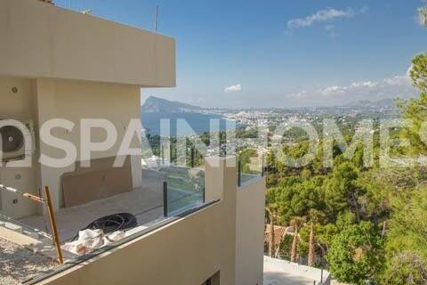 4 bedrooms Villa in Altea, Spain No. 26285 6