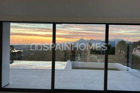 4 bedrooms Villa in Altea, Spain No. 26285 18