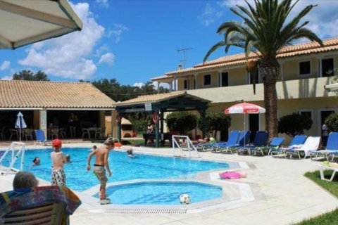 550m² Hotel in Corfu, Greece No. 58538 3