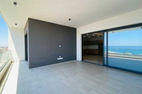 2 bedrooms Apartment in Mouttagiaka, Cyprus No. 43749 4