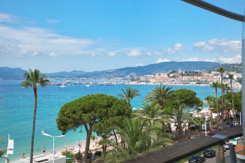 2 dormitorios Apartment en Cannes, France No. 69205 2