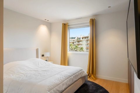 2 dormitorios Apartment en Cannes, France No. 69205 12