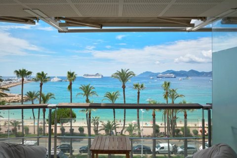 2 dormitorios Apartment en Cannes, France No. 69205 1