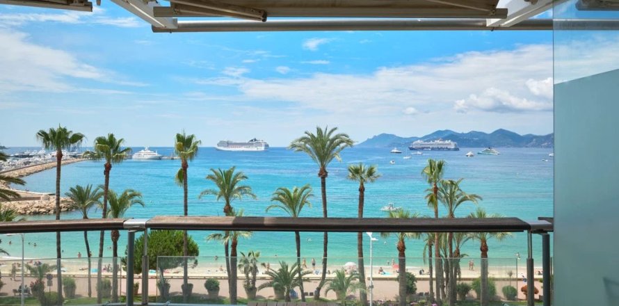 2 dormitorios Apartment en Cannes, France No. 69205