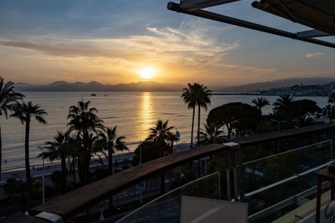 2 dormitorios Apartment en Cannes, France No. 69205 19