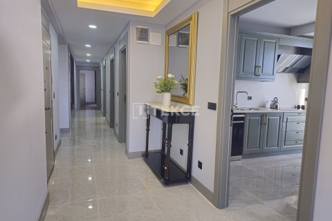 4+1 Apartment en Istanbul, Turkey No. 11724 14