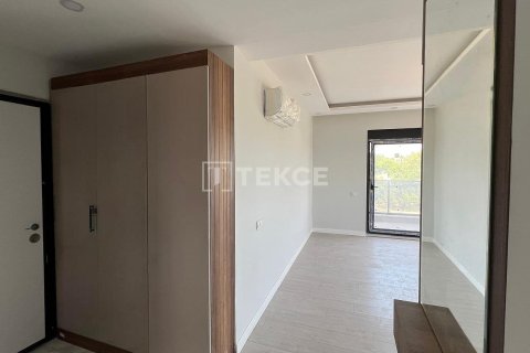 2+1 Apartment en Aksu, Turkey No. 19710 16