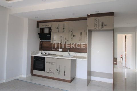 2+1 Apartment in Aksu, Turkey No. 19710 24