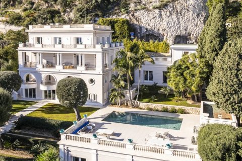 8 bedrooms Villa in Cap-d'Ail, France No. 74636 1