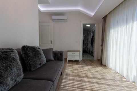 3+1 Penthouse in Mahmutlar, Turkey No. 13930 21