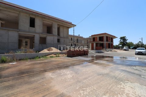 4+1 Villa in Dosemealti, Turkey No. 21533 26