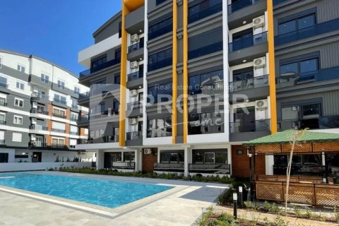 4 rooms Apartment in Konyaalti, Turkey No. 21263 21