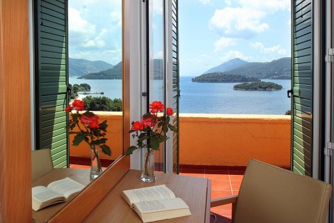 1000m² Hotel in Lefkada, Greece No. 57113 7