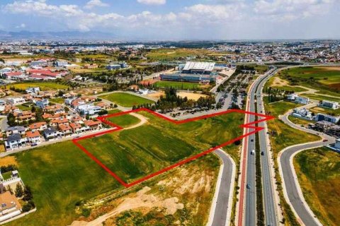 18200m² Land à Strovolos, Cyprus No. 35784 4