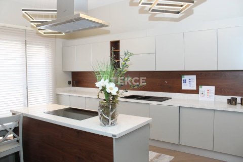 8+2 Appartement à Ankara, Turkey No. 11150 10