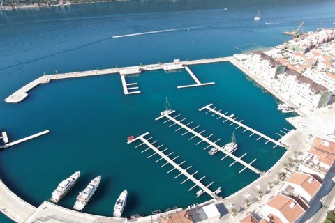 1937m² Land en Herceg Novi, Montenegro No. 66762 17