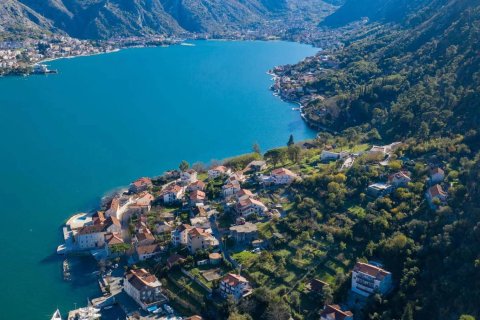 4267m² Land à Prcanj, Montenegro No. 67013 6