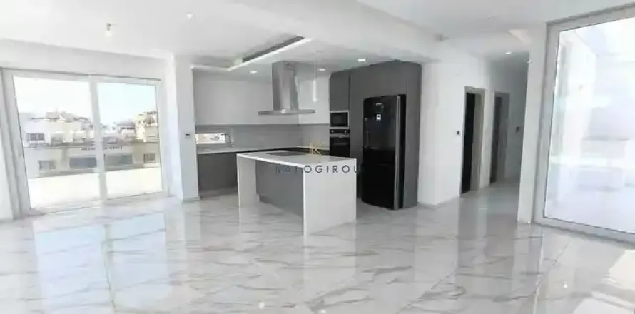 3 dormitorios Apartment en Larnaca, Cyprus No. 32587