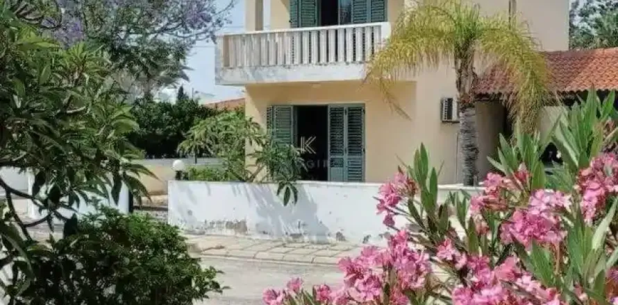 2 chambres House à Pervolia, Cyprus No. 29174