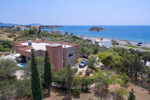 3 bedrooms Villa in Kalyvia Thorikou, Greece No. 56922 1