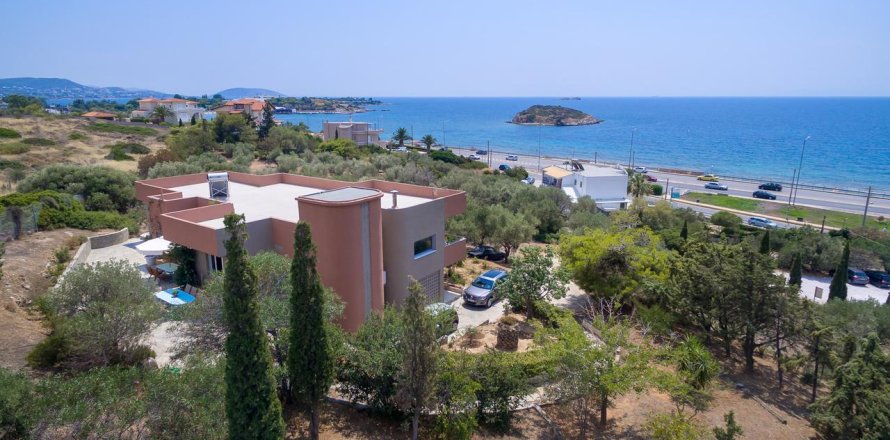 3 bedrooms Villa in Kalyvia Thorikou, Greece No. 56922