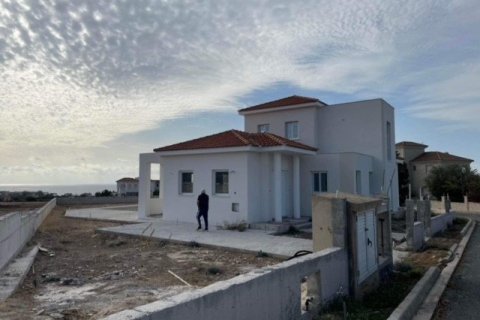 4 bedrooms House in Pegeia, Cyprus No. 37253 2