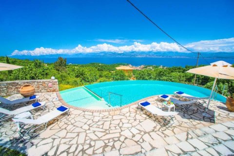 3 dormitorios Villa en Corfu, Greece No. 61614 1