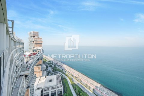 2 bedrooms Apartment in Palm Jumeirah, UAE No. 7640 1