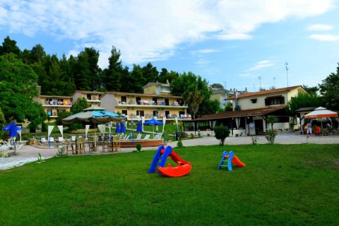 40 bedrooms Hotel in Chalkidiki, Greece No. 49867 5