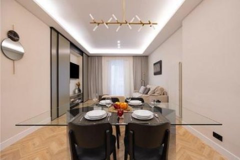 2 dormitorios Apartment en Madrid, Spain No. 27519 21