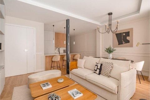 2 dormitorios Apartment en Madrid, Spain No. 27517 3