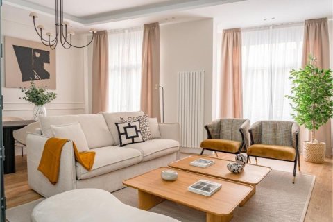 2 dormitorios Apartment en Madrid, Spain No. 27517 8