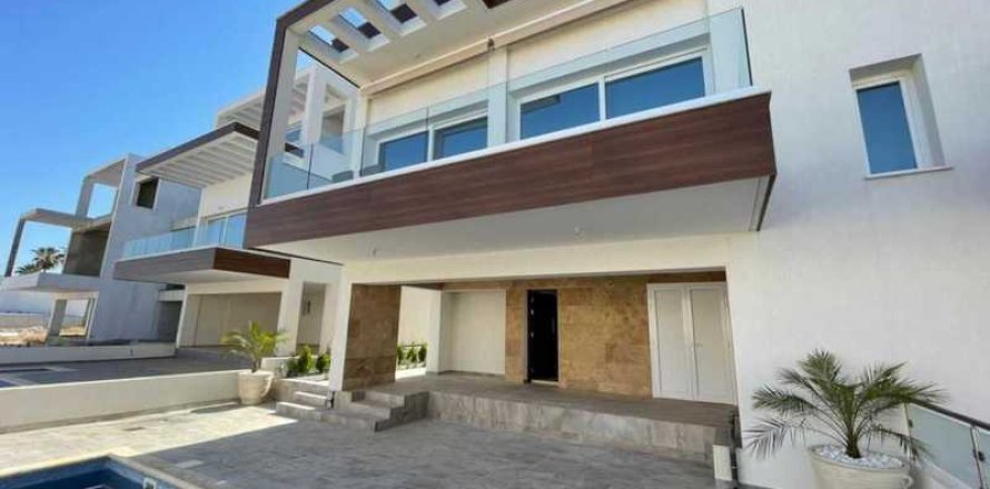 2 dormitorios House en Kissonerga, Cyprus No. 65540