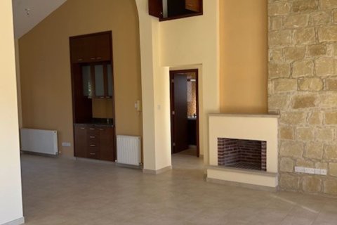 3 bedrooms Bungalow in Moni, Cyprus No. 36627 2