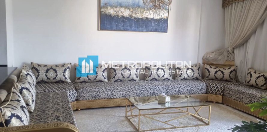 2 bedrooms Apartment in Al Reef, UAE No. 6342