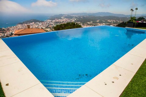 5 dormitorios House en Lloret de Mar, Spain No. 25350 13