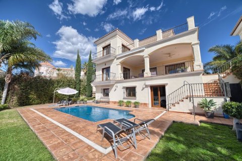 5 bedrooms House in Benahavis, Spain No. 25233 15