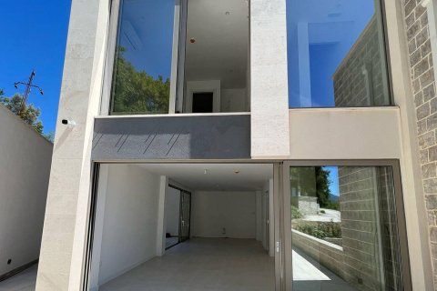 3 dormitorios Townhouse en Tivat, Montenegro No. 66907 15