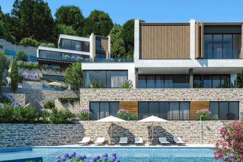 3 dormitorios Townhouse en Tivat, Montenegro No. 66907 2