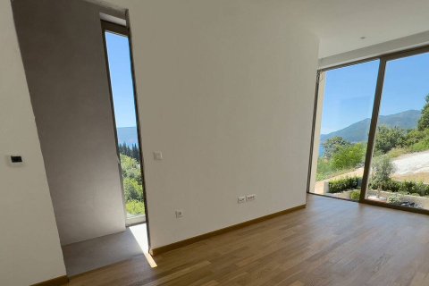 3 bedrooms Townhouse in Tivat, Montenegro No. 66907 18