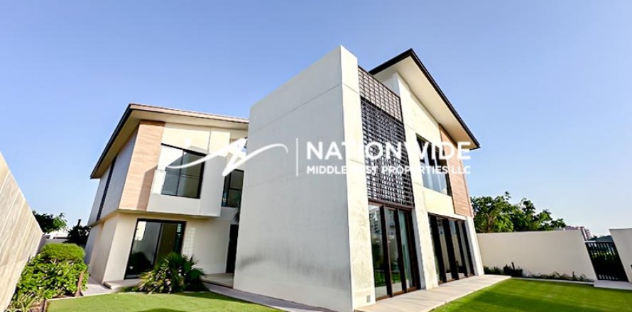 5 bedrooms Villa on the Saadiyat Island, UAE No. 75421