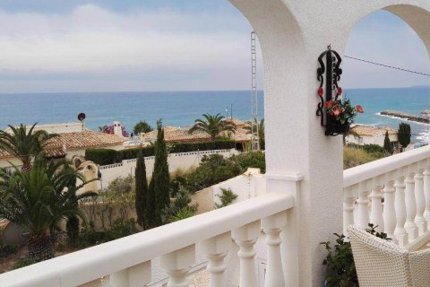 5 dormitorios Villa en El Campello, Spain No. 26124 6