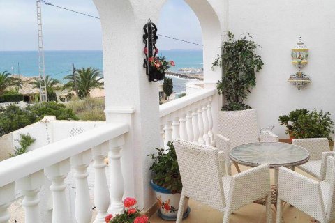 5 dormitorios Villa en El Campello, Spain No. 26124 3