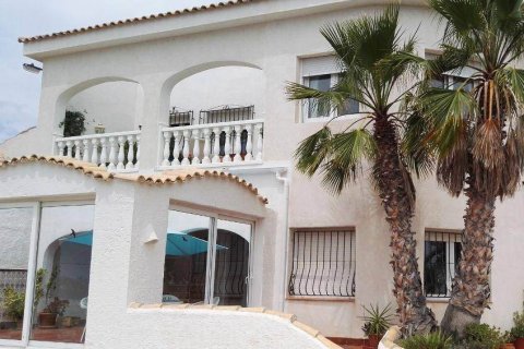 5 dormitorios Villa en El Campello, Spain No. 26124 1