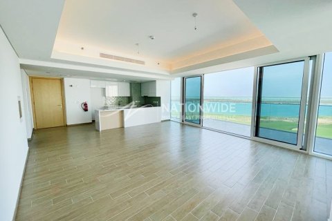 3 dormitorios Apartment en  Yas Island, UAE No. 3333 7