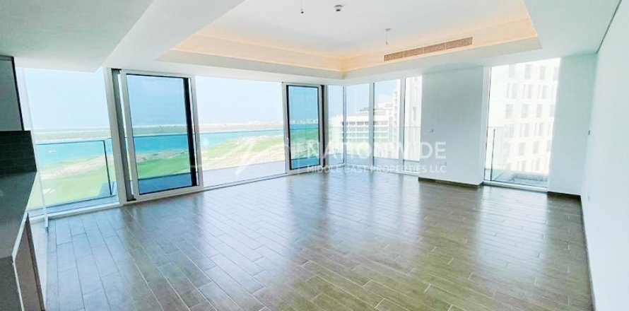 3 dormitorios Apartment en  Yas Island, UAE No. 3333